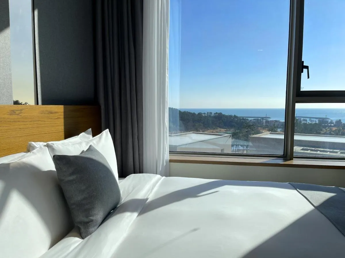 Haeundae Beach Golf & Resort Pusan